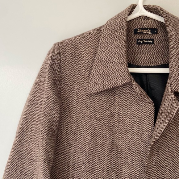 Vintage Women’s 100% Wool Coat - Picture 2 of 5